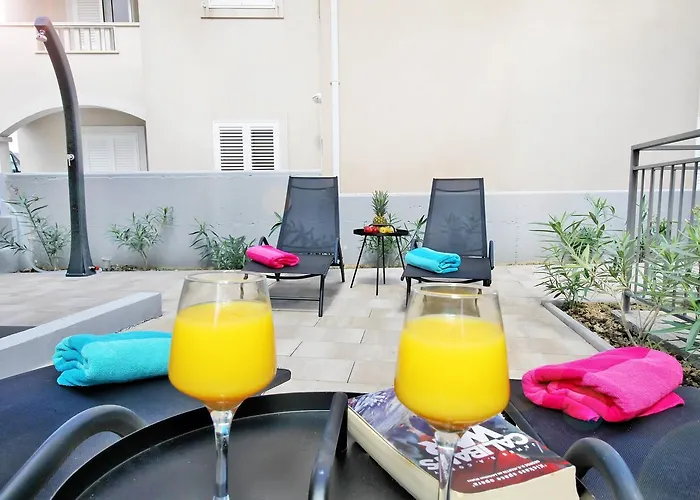 Bacan Family Lägenhet *