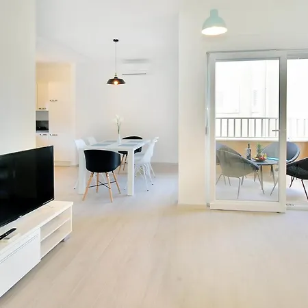 Bacan Family Appartement *