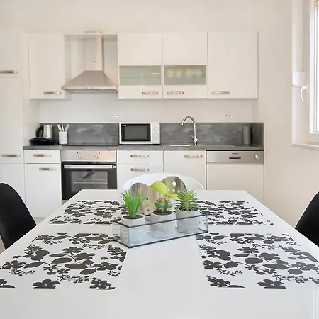 Appartement Bacan Family